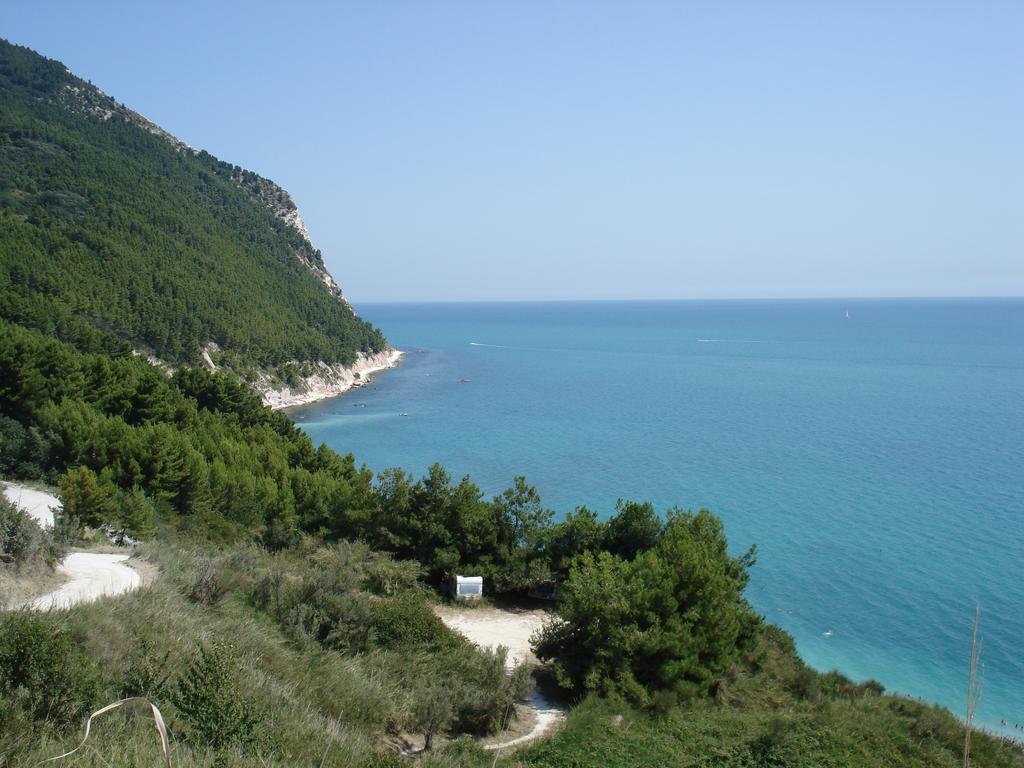 Bed and Breakfast Il Vicolo Relais Sirolo Exterior foto